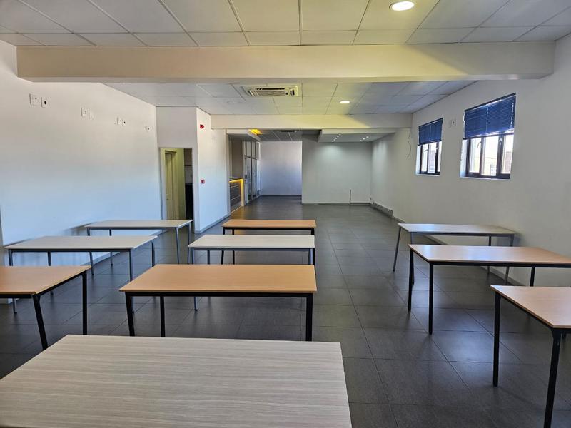 To Let commercial Property for Rent in Parow East Western Cape